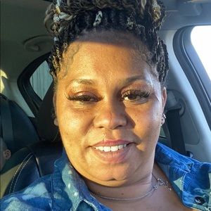 Meet your Posher, Kisha